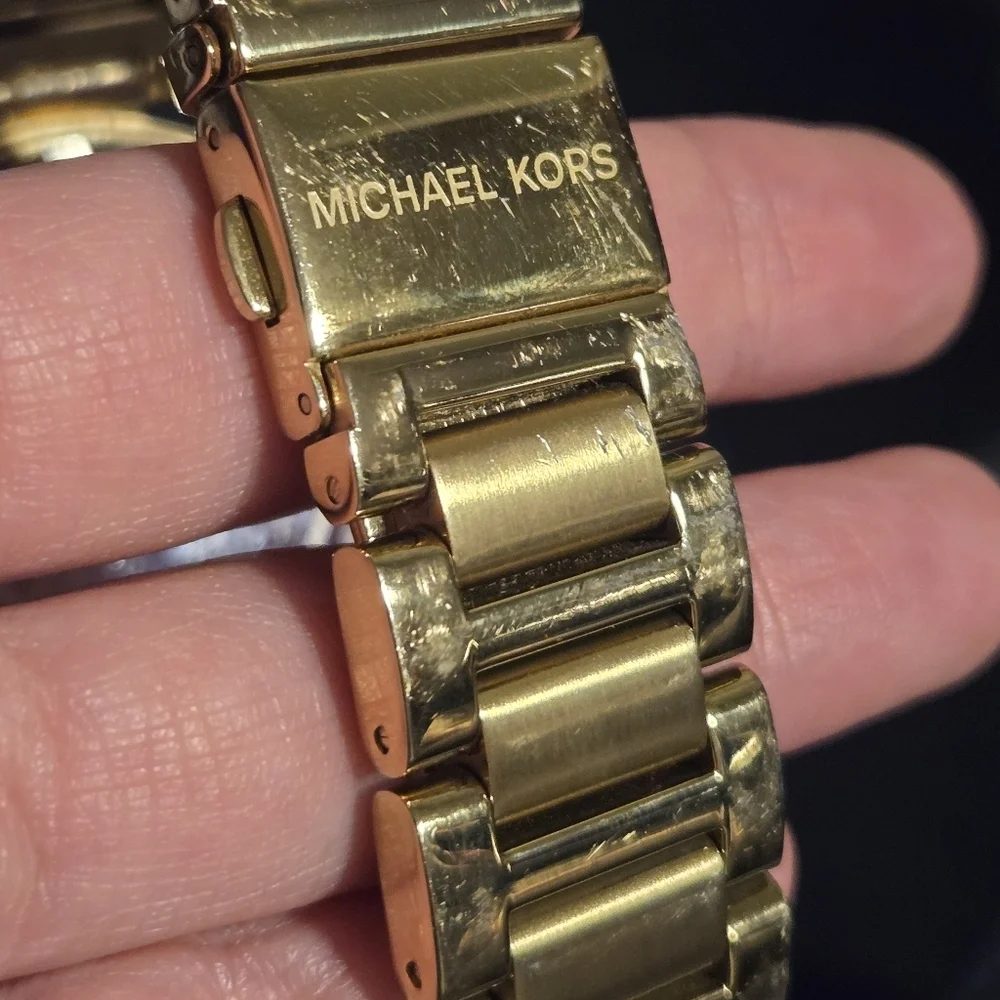 Michael Kors MK5867 Women's Stainless Steel Analog Gold Dial Watch BC879 - Picture 7 of 8